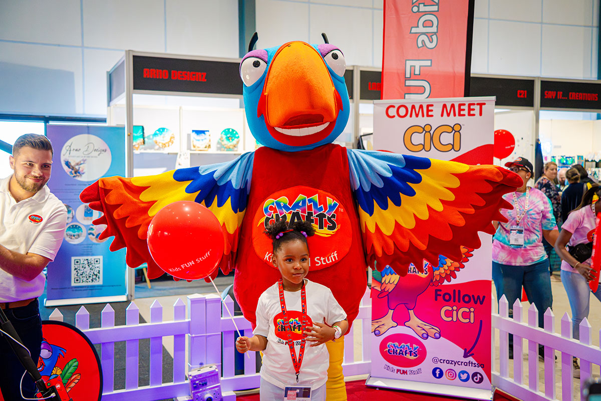 2025-HX-jhb_310mini-influencers-08