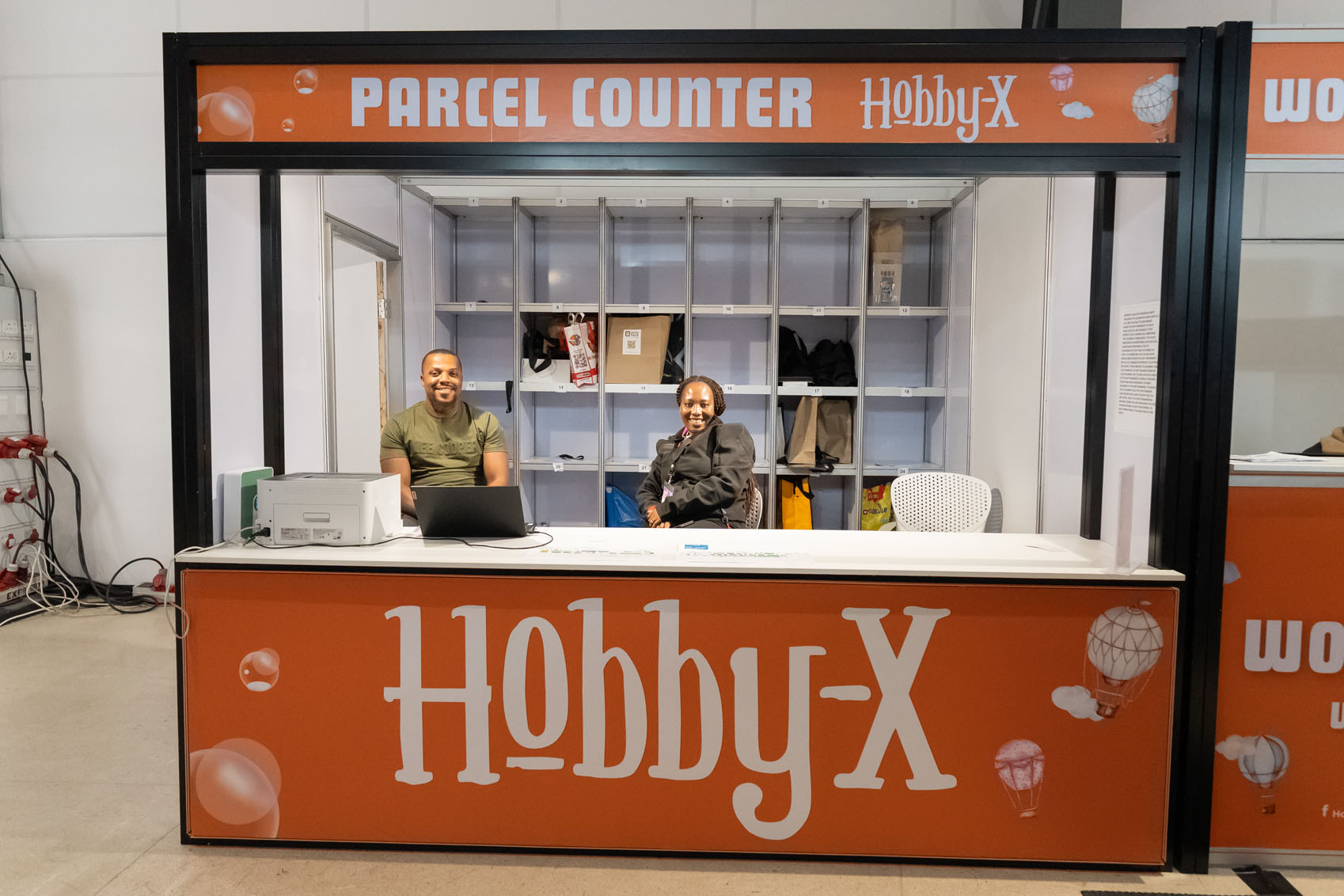 HX26-DSC02693Stands028