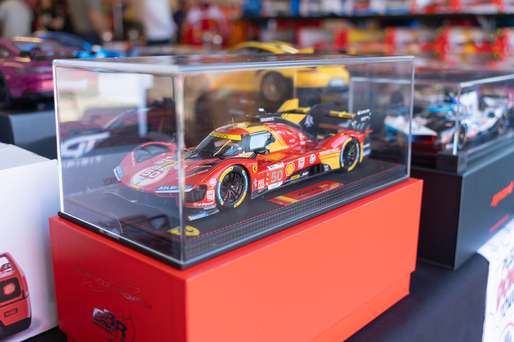 HX26-DSC03482Pit-Lane-Products074